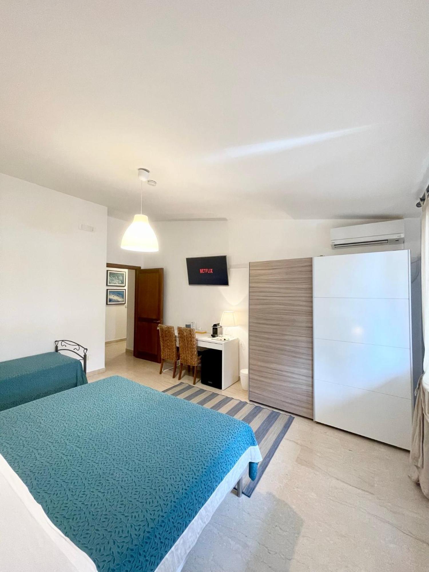 B&B Le Saline Taranto Exterior foto